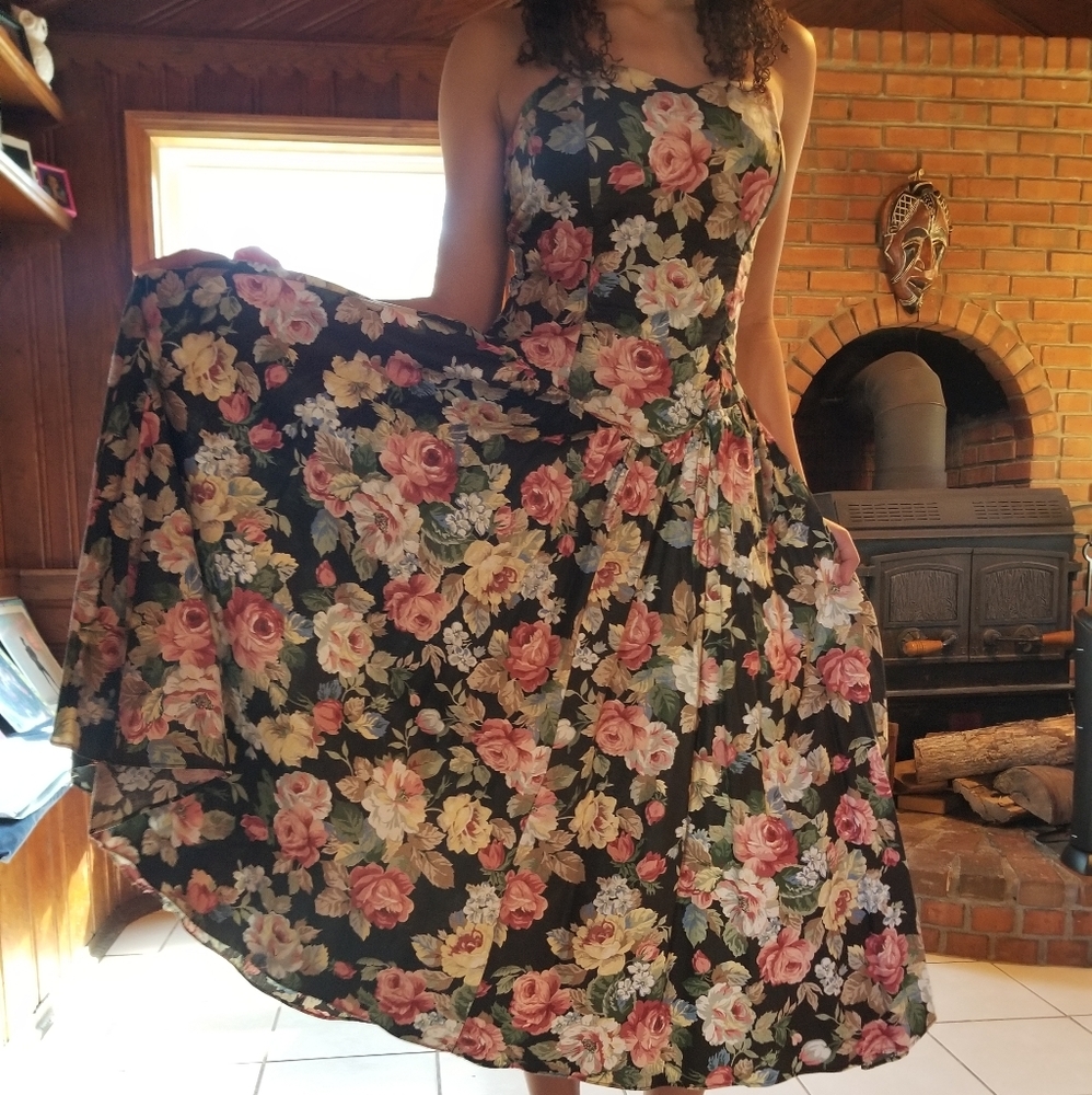 Beautiful floral strapless dress by Katie
